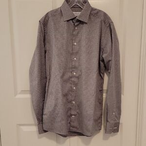 Men's Gray Button-Up Shirt